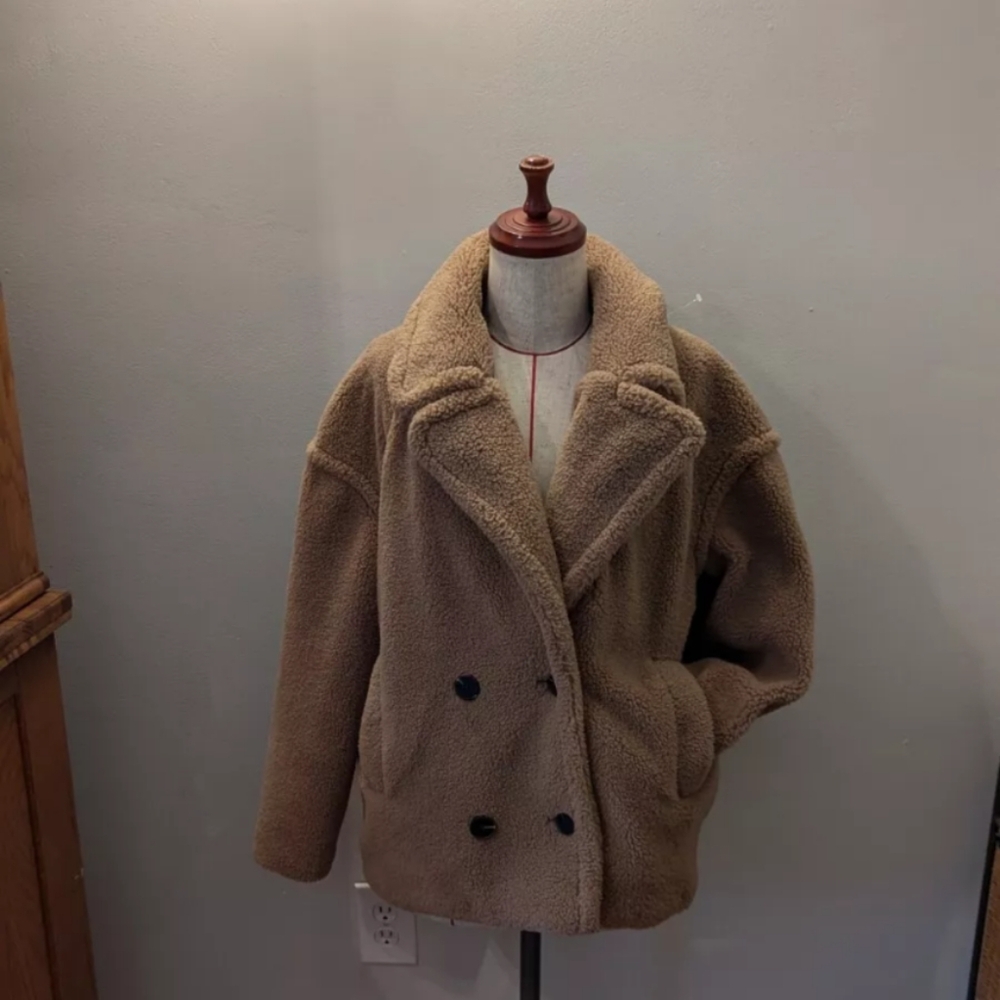 House of Harlow 1960 Size XS Faux Shearling Double Breasted Teddy Coat Cozy Tan
